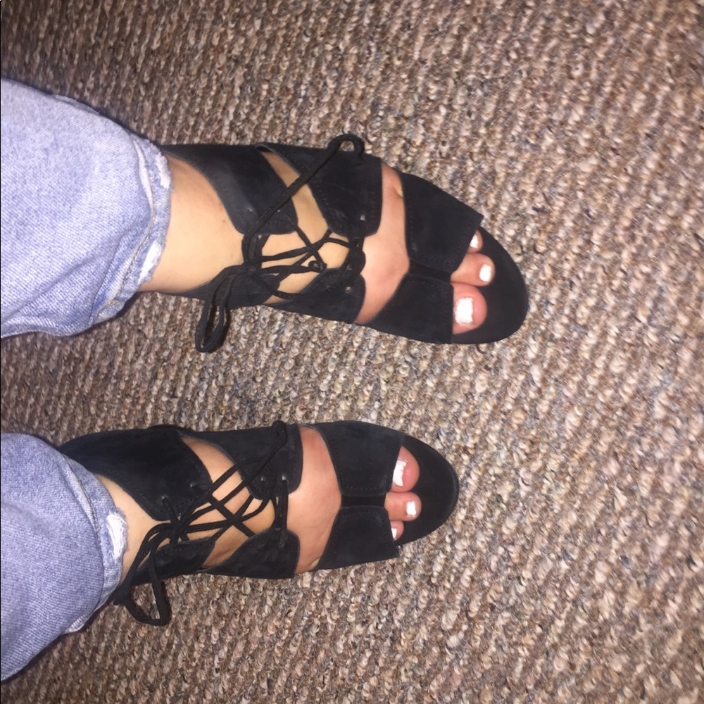 Tie up heels